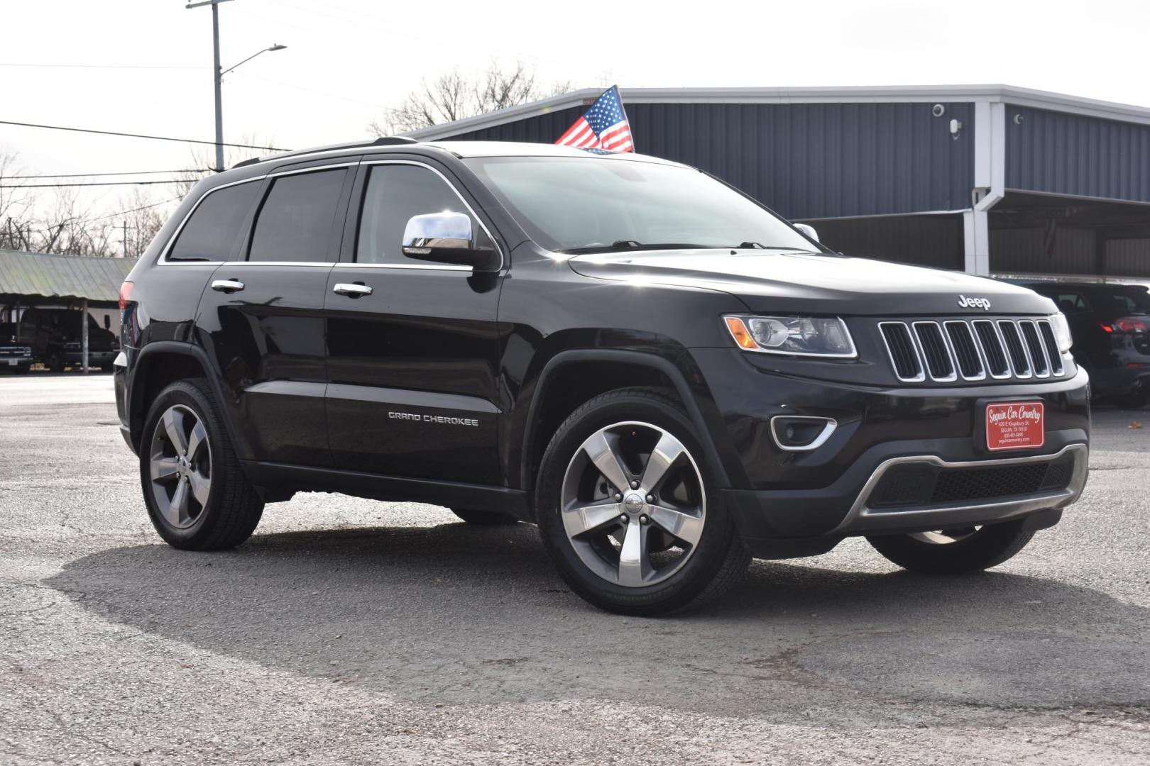 2015 BLACK Jeep Grand Cherokee Limited 2WD (1C4RJEBG9FC) with an 3.6L V6 DOHC 24V engine, 8-Speed Automatic transmission, located at 420 E. Kingsbury St., Seguin, TX, 78155, (830) 401-0495, 29.581060, -97.961647 - Photo#2