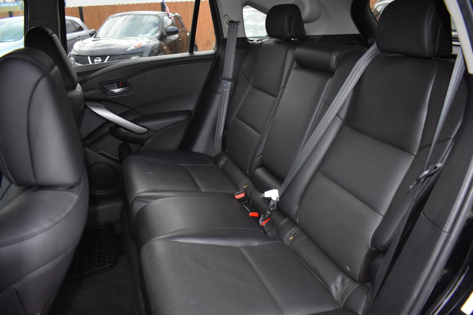 2015 BLACK Acura RDX 6-Spd AT w/ Technology Package (5J8TB3H59FL) with an 2.3L L4 DOHC 16V engine, 6-Speed Automatic transmission, located at 420 E. Kingsbury St., Seguin, TX, 78155, (830) 401-0495, 29.581060, -97.961647 - Photo#5