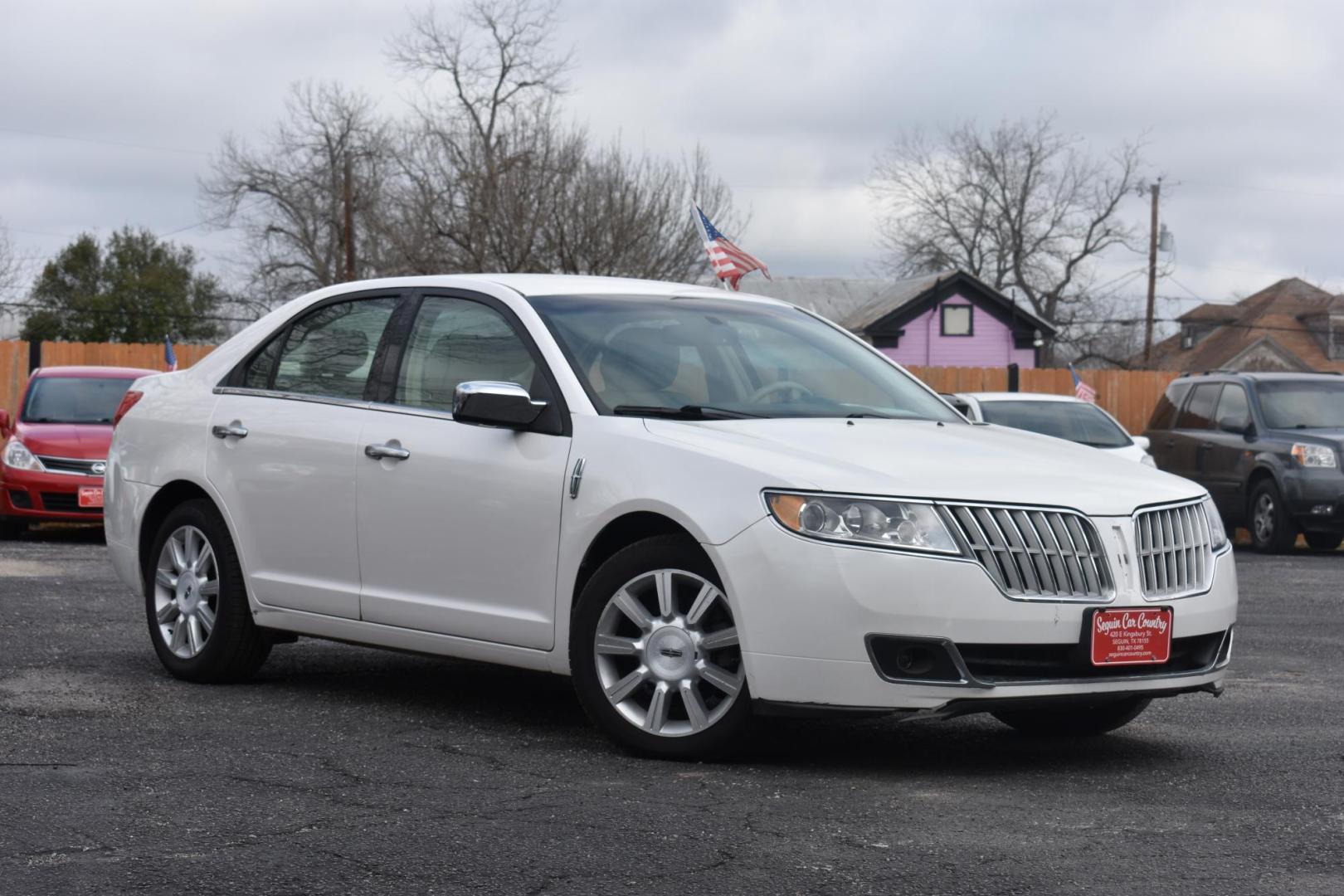 2012 WHITE Lincoln MKZ FWD (3LNHL2GC5CR) with an 3.5L V6 DOHC 24V engine, 6-Speed Automatic transmission, located at 420 E. Kingsbury St., Seguin, TX, 78155, (830) 401-0495, 29.581060, -97.961647 - Photo#0