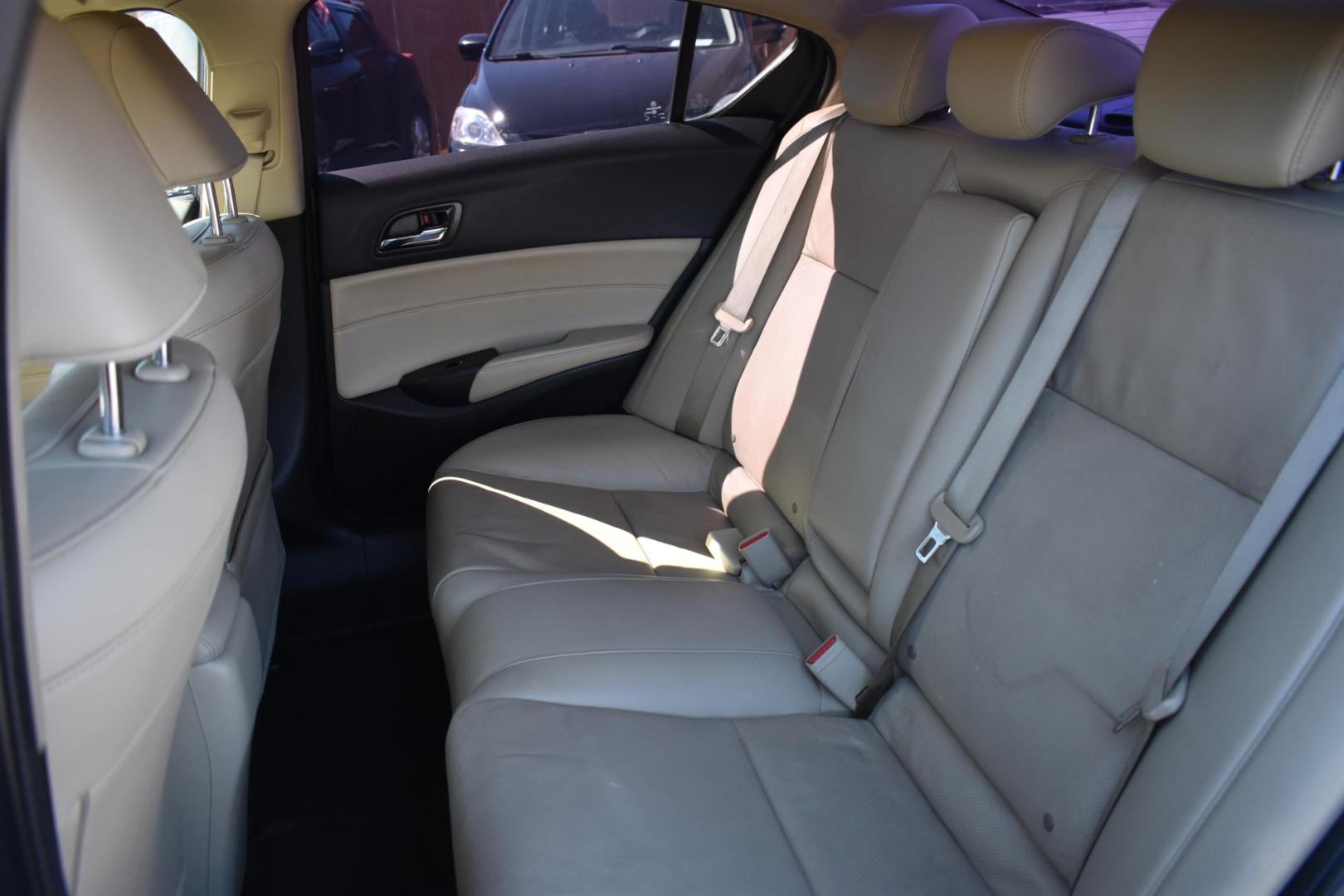 2015 WHITE Acura ILX 5-Spd AT w/ Premium Package (19VDE1F51FE) with an 2.0L L4 16V DOHC engine, 5-Speed Automatic transmission, located at 420 E. Kingsbury St., Seguin, TX, 78155, (830) 401-0495, 29.581060, -97.961647 - Photo#4