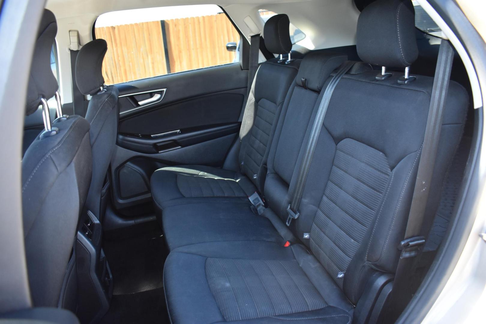 2017 TAN Ford Edge SEL AWD (2FMPK4J82HB) with an 3.5L V6 DOHC 24V engine, 6A transmission, located at 420 E. Kingsbury St., Seguin, TX, 78155, (830) 401-0495, 29.581060, -97.961647 - Photo#4