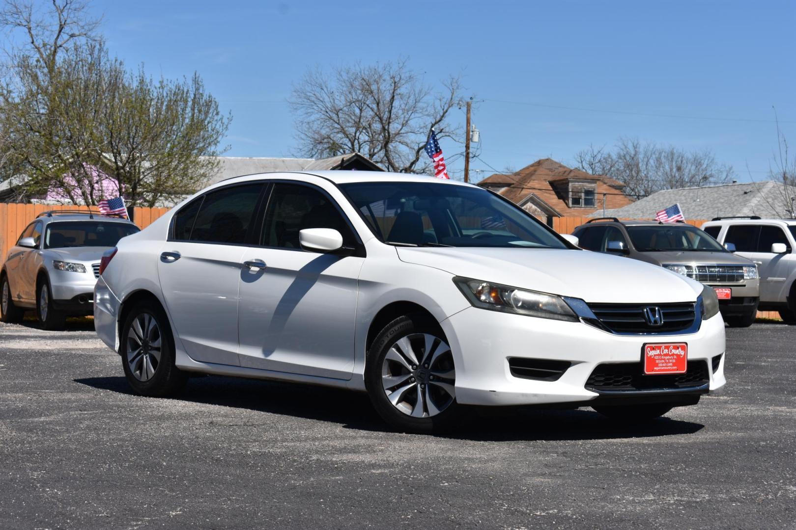 2013 WHITE Honda Accord EX-L V6 Sedan AT (1HGCR3F88DA) with an 3.5L V6 SOHC 24V engine, 6-Speed Automatic transmission, located at 420 E. Kingsbury St., Seguin, TX, 78155, (830) 401-0495, 29.581060, -97.961647 - Photo#1