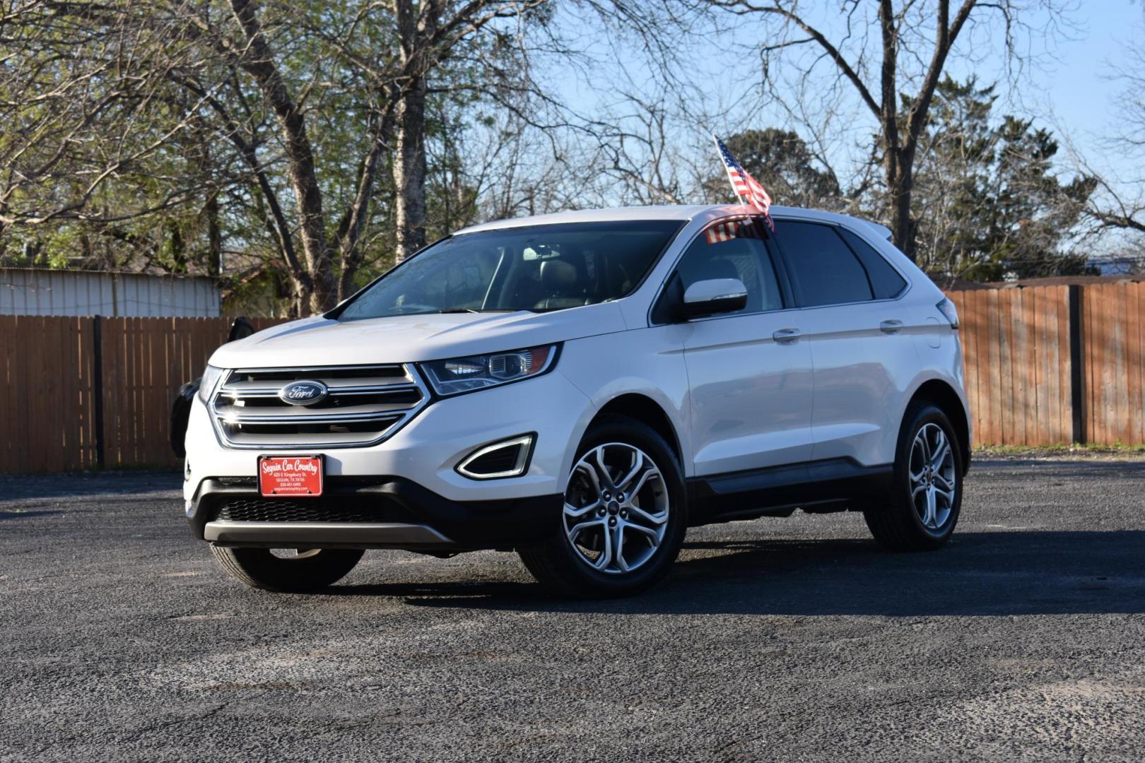 2017 WHITE Ford Edge Titanium AWD (2FMPK4K84HB) with an 3.5L V6 DOHC 24V engine, 6A transmission, located at 420 E. Kingsbury St., Seguin, TX, 78155, (830) 401-0495, 29.581060, -97.961647 - Photo#3