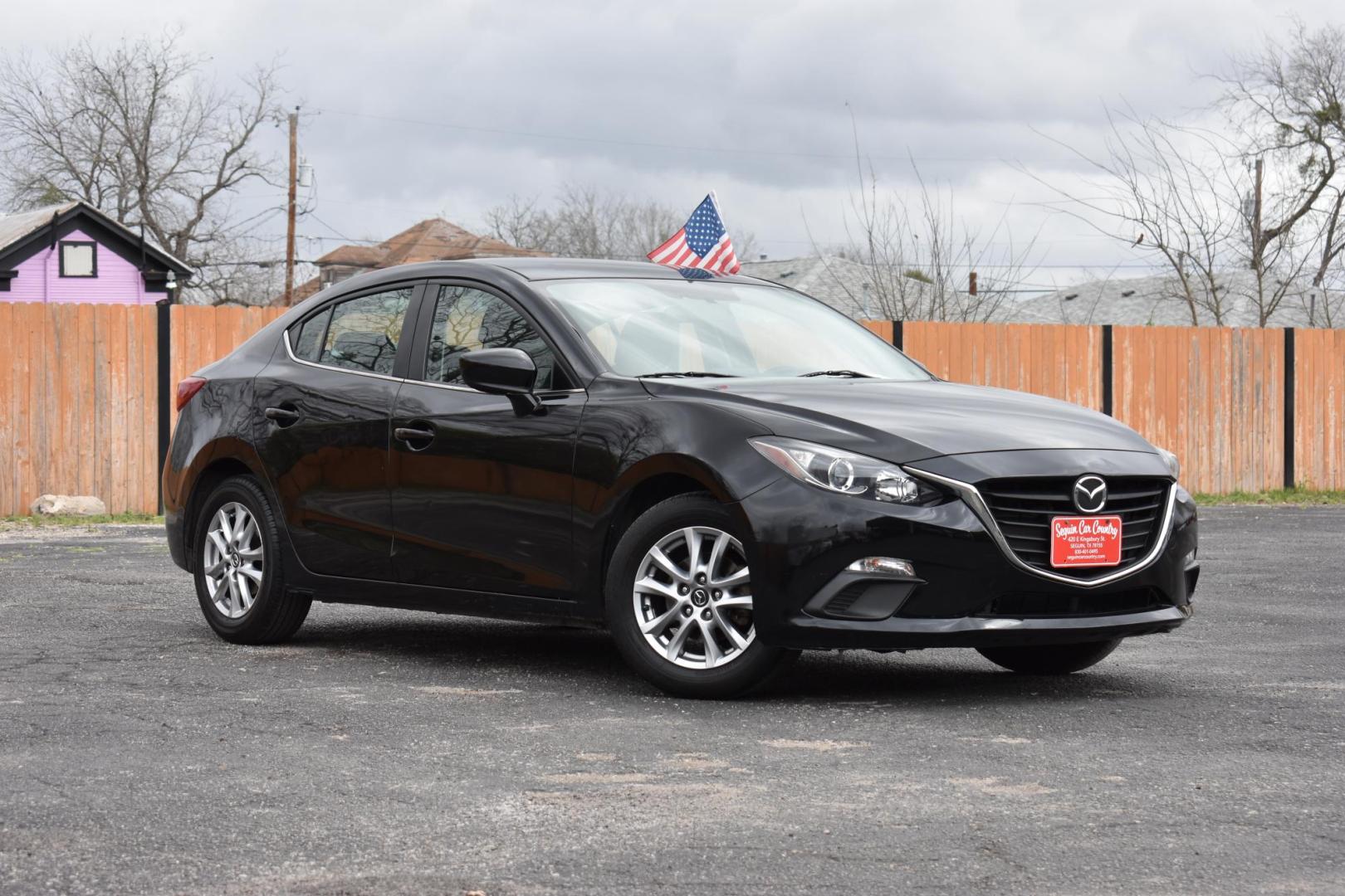 2016 Mazda MAZDA3 i Sport AT 4-Door (3MZBM1U70GM) with an 2.0L L4 DOHC 16V engine, 6A transmission, located at 420 E. Kingsbury St., Seguin, TX, 78155, (830) 401-0495, 29.581060, -97.961647 - Photo#0