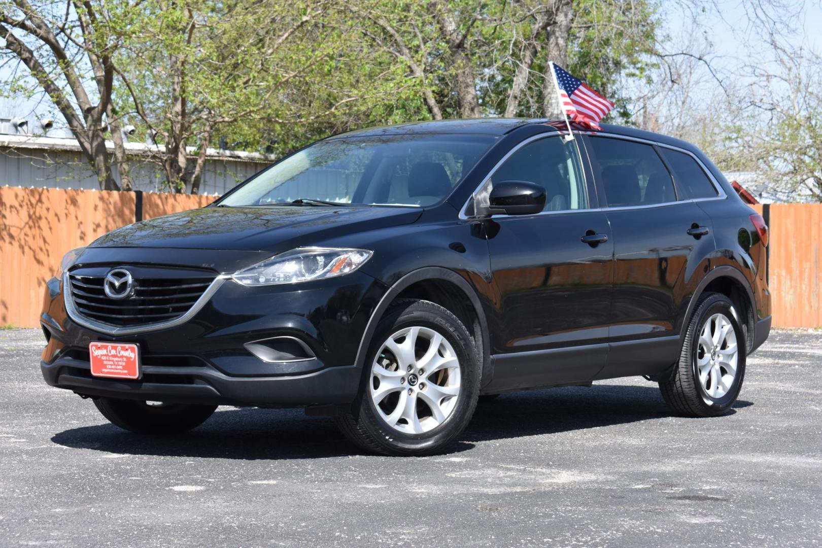 2013 BLACK Mazda CX-9 Touring (JM3TB2CA8D0) with an 3.7L V6 DOHC 24V engine, 6-Speed Automatic transmission, located at 420 E. Kingsbury St., Seguin, TX, 78155, (830) 401-0495, 29.581060, -97.961647 - Photo#3