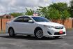 2014 WHITE Toyota Camry SE (4T1BF1FK5EU) with an 2.5L L4 DOHC 16V engine, 6-Speed Automatic transmission, located at 420 E. Kingsbury St., Seguin, TX, 78155, (830) 401-0495, 29.581060, -97.961647 - Photo#0
