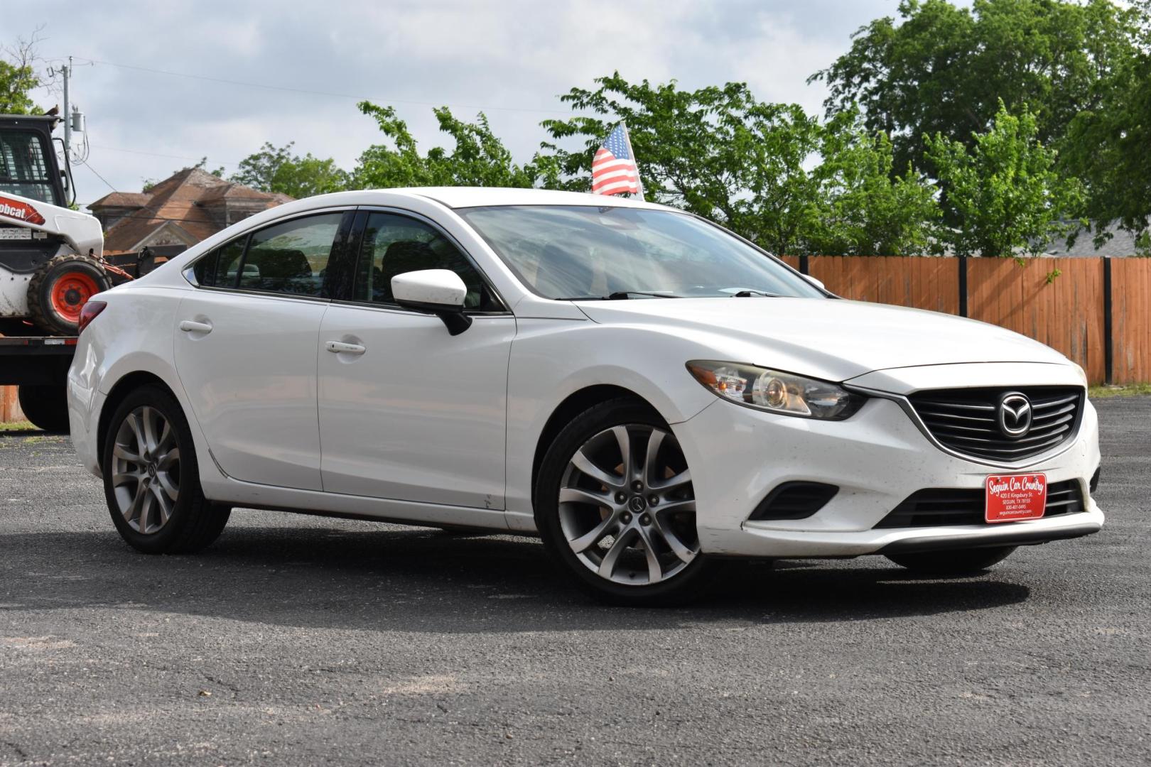2017 WHITE Mazda Mazda6 i Touring AT (JM1GL1V51H1) with an 2.5L L4 DOHC 16V engine, 6A transmission, located at 420 E. Kingsbury St., Seguin, TX, 78155, (830) 401-0495, 29.581060, -97.961647 - Photo#1
