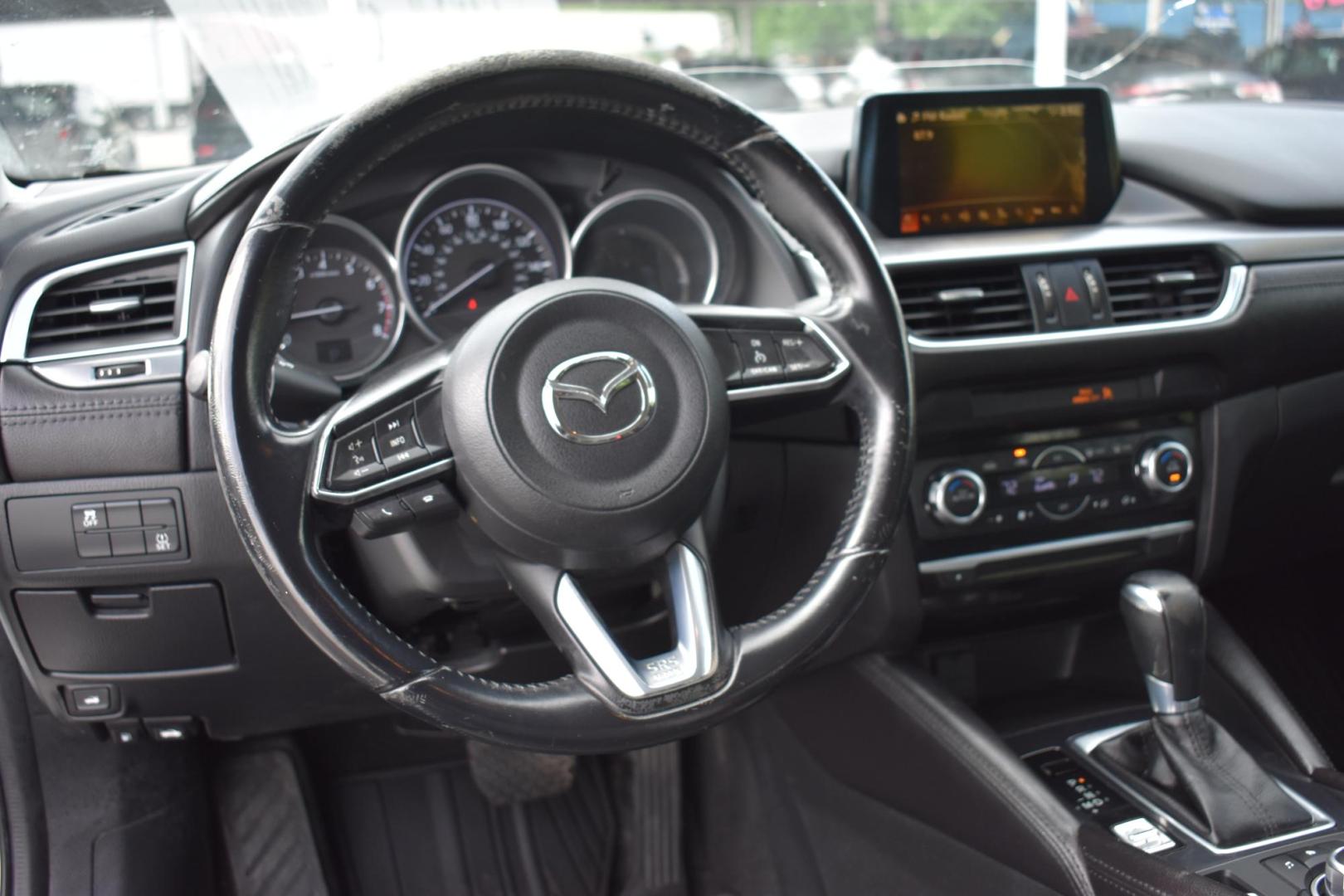 2017 WHITE Mazda Mazda6 i Touring AT (JM1GL1V51H1) with an 2.5L L4 DOHC 16V engine, 6A transmission, located at 420 E. Kingsbury St., Seguin, TX, 78155, (830) 401-0495, 29.581060, -97.961647 - Photo#6