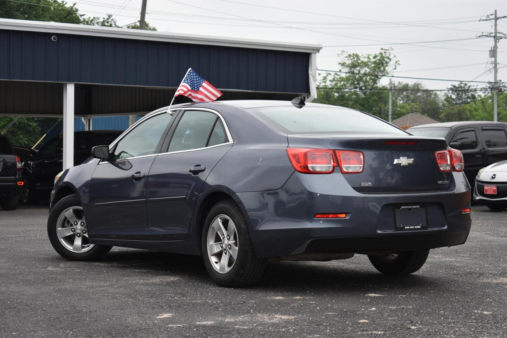 2013 BLUE Chevrolet Malibu LS (1G11B5SAXDF) with an 2.5L L4 DOHC 16V engine, 6-Speed Automatic transmission, located at 420 E. Kingsbury St., Seguin, TX, 78155, (830) 401-0495, 29.581060, -97.961647 - Photo#1