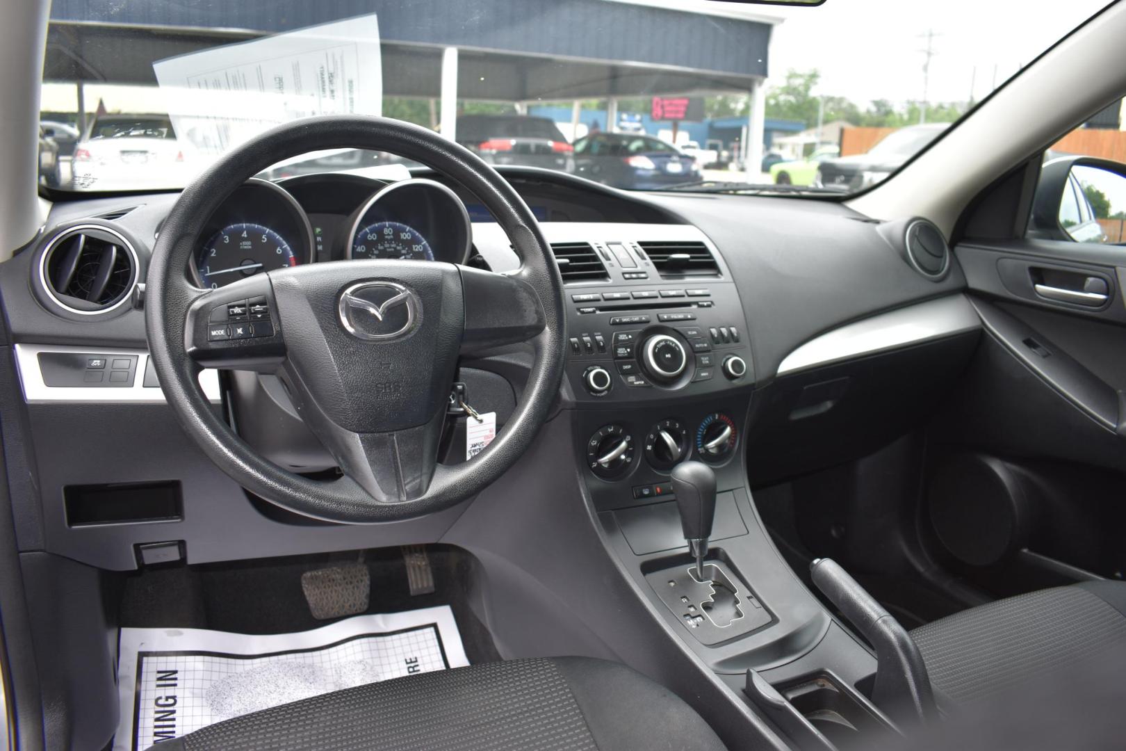 2013 SILVER Mazda MAZDA3 i SV MT 4-Door (JM1BL1TF7D1) with an 2.0L L4 DOHC 16V engine, 5-Speed Manual transmission, located at 420 E. Kingsbury St., Seguin, TX, 78155, (830) 401-0495, 29.581060, -97.961647 - Photo#5