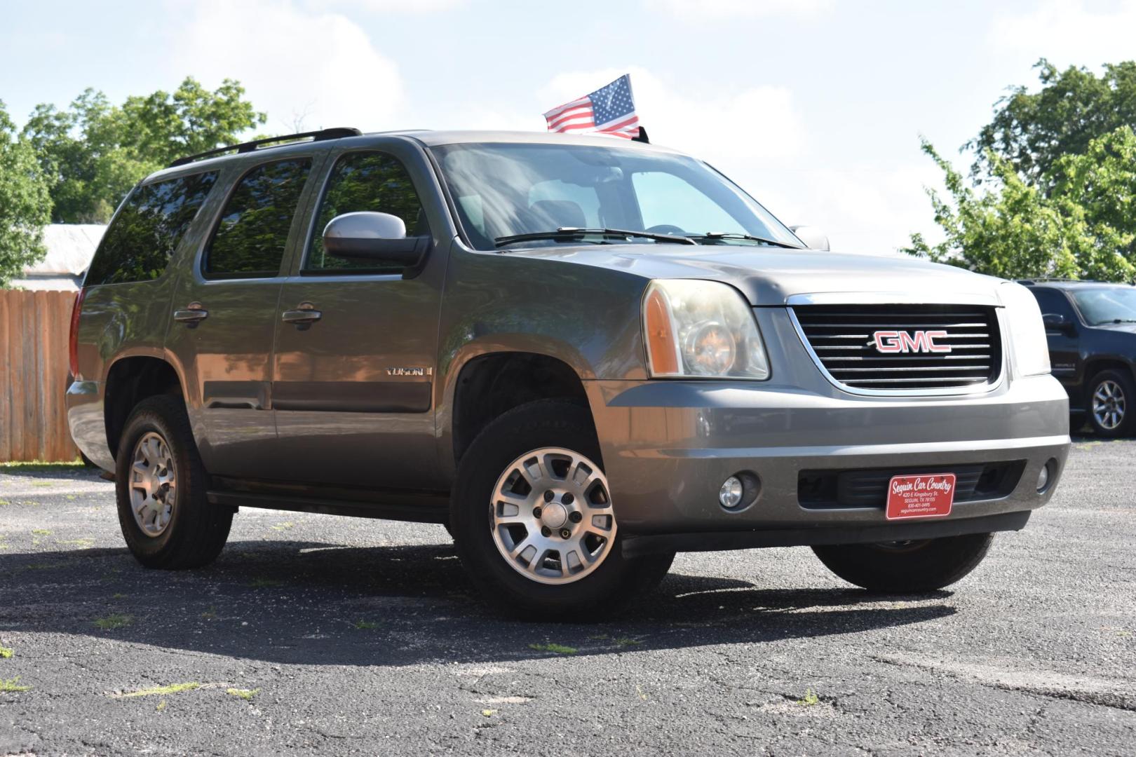 2007 BROWN GMC Yukon SLE-1 2WD (1GKFC13017R) with an 5.3L V8 OHV 16V FFV engine, 4-Speed Automatic Overdrive transmission, located at 420 E. Kingsbury St., Seguin, TX, 78155, (830) 401-0495, 29.581060, -97.961647 - Photo#0
