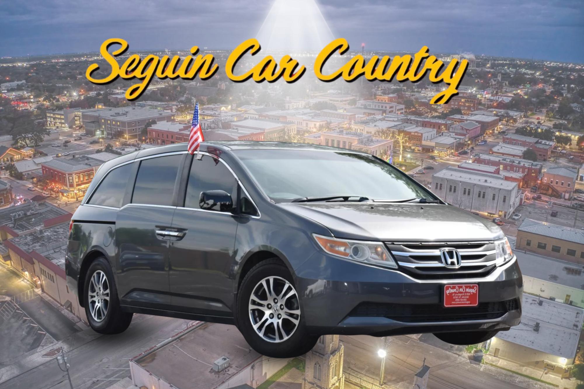 photo of 2013 Honda Odyssey EX