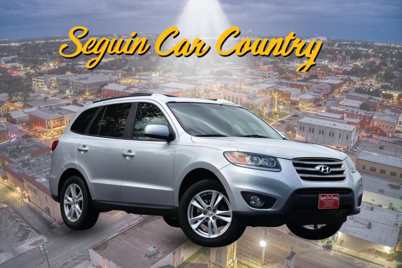 2012 SILVER Hyundai Santa Fe SE 3.5 FWD (5XYZH4AG3CG) with an 3.5L V6 DOHC 24V engine, 6-Speed Automatic transmission, located at 420 E. Kingsbury St., Seguin, TX, 78155, (830) 401-0495, 29.581060, -97.961647 - Photo#0