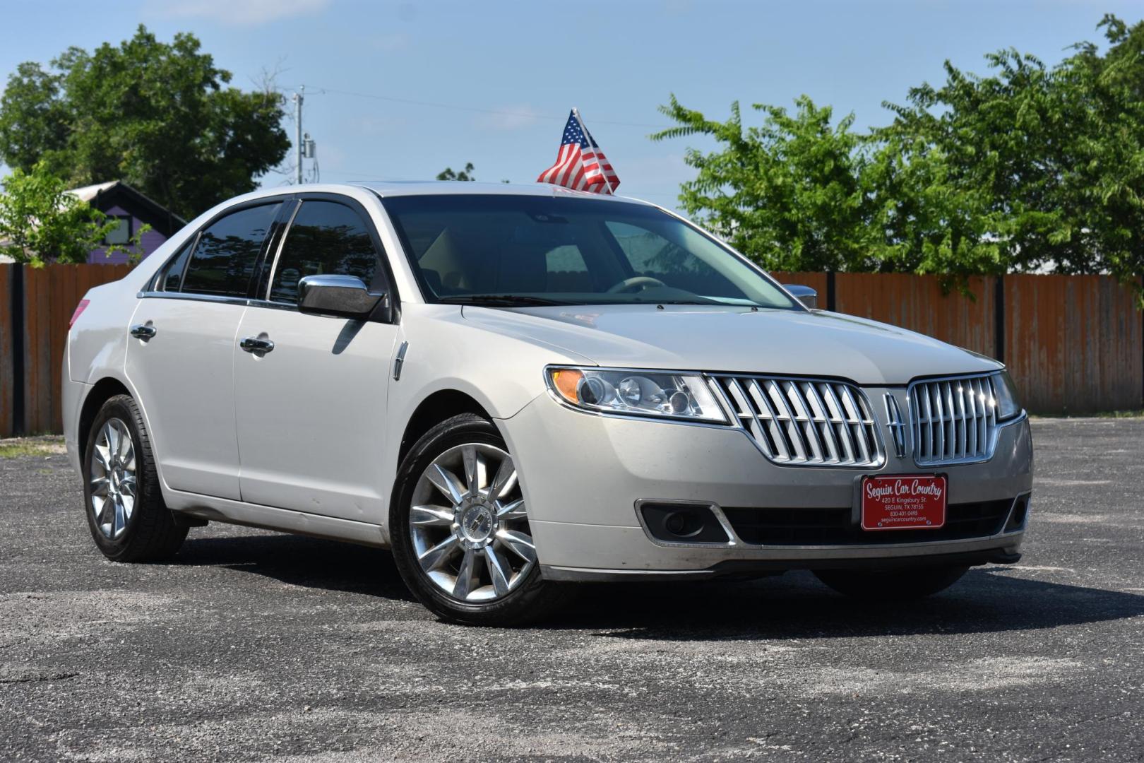 2010 TAN Lincoln MKZ FWD (3LNHL2GC1AR) with an 3.5L V6 DOHC 24V engine, 6-Speed Automatic transmission, located at 420 E. Kingsbury St., Seguin, TX, 78155, (830) 401-0495, 29.581060, -97.961647 - Photo#0