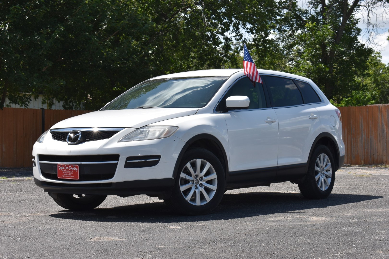 2009 WHITE Mazda CX-9 Grand Touring FWD (JM3TB28A690) with an 3.7L V6 DOHC 24V engine, 6A transmission, located at 420 E. Kingsbury St., Seguin, TX, 78155, (830) 401-0495, 29.581060, -97.961647- Photo#1