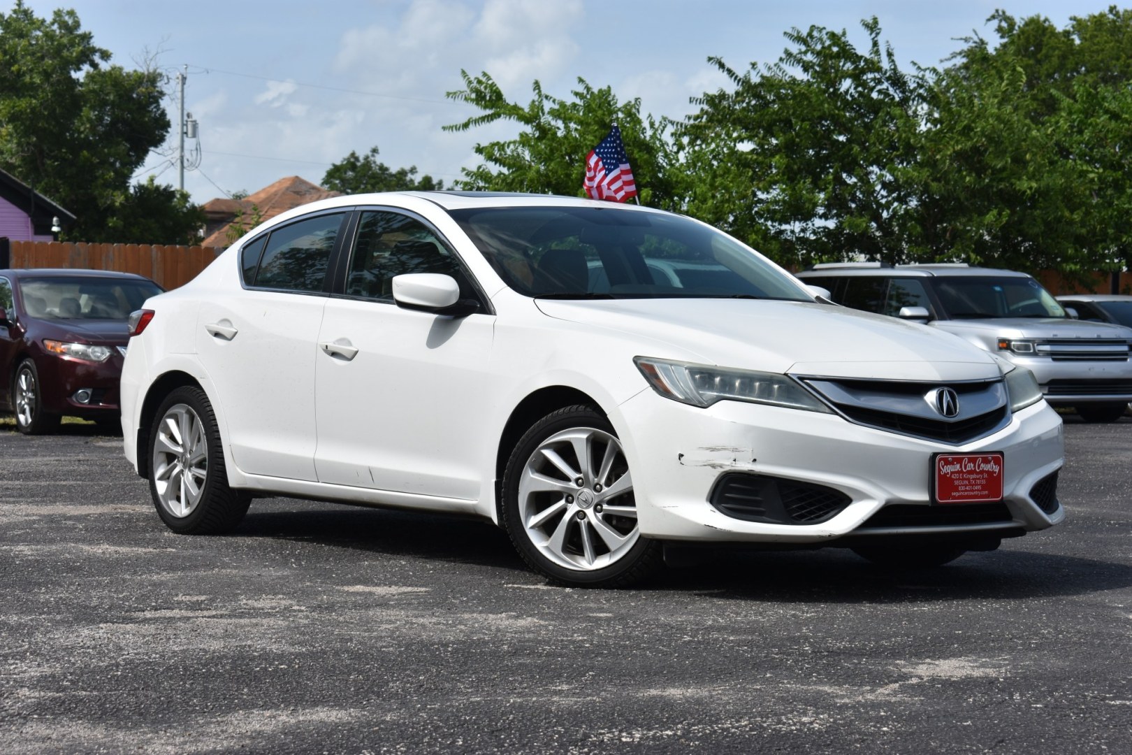2016 WHITE Acura ILX 8-Spd AT w/ Premium Package (19UDE2F72GA) with an 2.0L L4 16V DOHC engine, 8A transmission, located at 420 E. Kingsbury St., Seguin, TX, 78155, (830) 401-0495, 29.581060, -97.961647- Photo#0