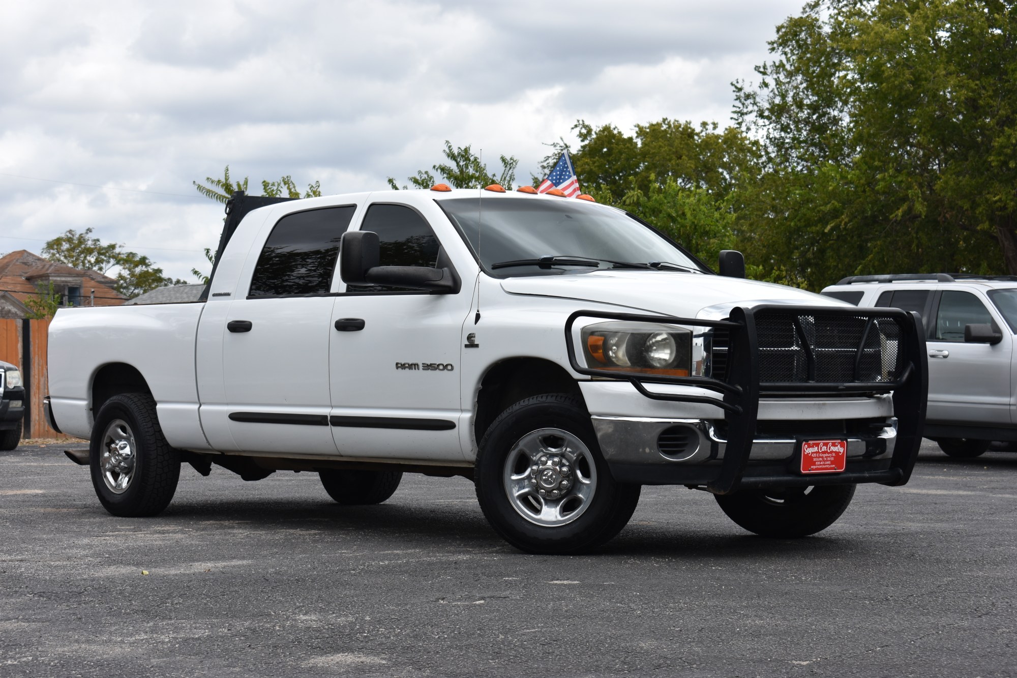 photo of 2006 DODGE RAM 3500 SLT Mega Cab 2WD