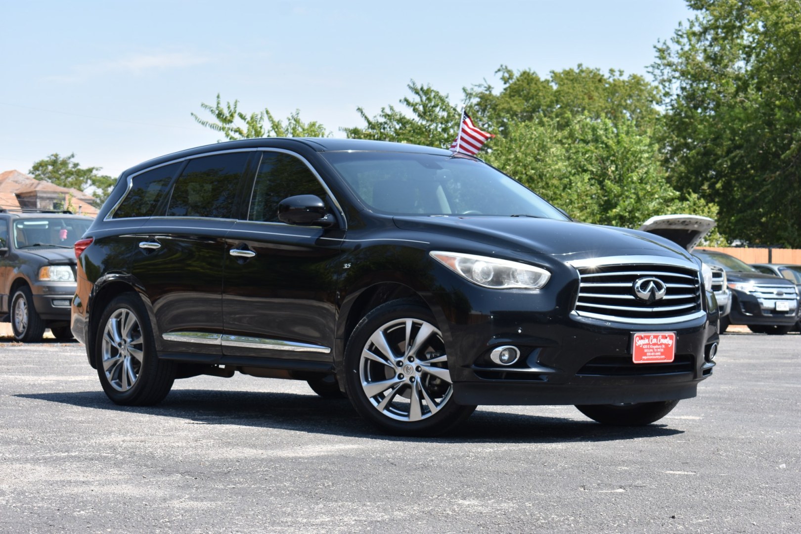2014 BLACK INFINITI QX60 FWD (5N1AL0MN7EC) with an 3.5L V6 DOHC 24V engine, CVT transmission, located at 420 E. Kingsbury St., Seguin, TX, 78155, (830) 401-0495, 29.581060, -97.961647- Photo#1