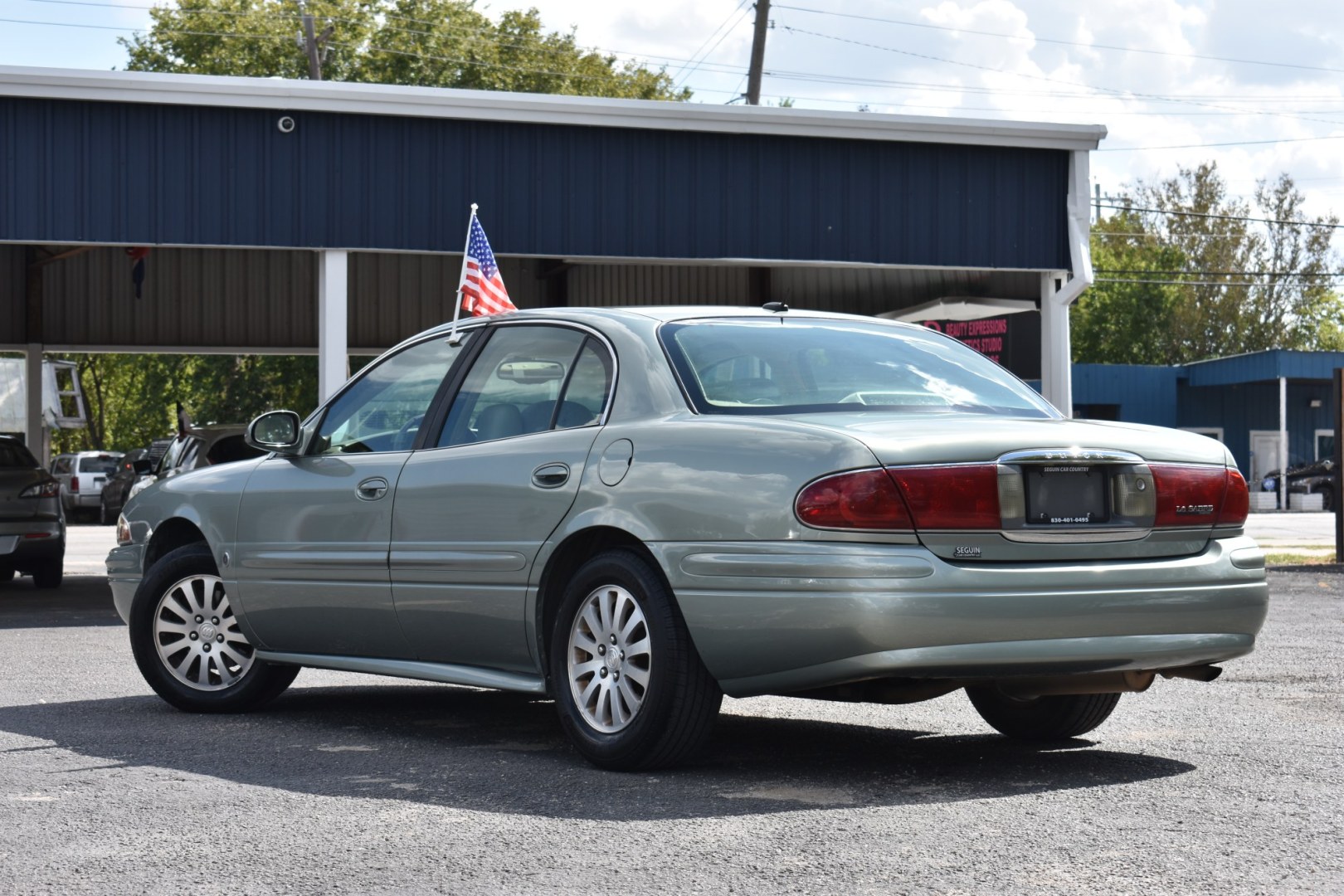 2005 GREEN BUICK LESABRE Custom (1G4HP52K95U) with an 3.8L V6 OHV 12V engine, 4-SPEED AUTOMATIC transmission, located at 420 E. Kingsbury St., Seguin, TX, 78155, (830) 401-0495, 29.581060, -97.961647- Photo#2