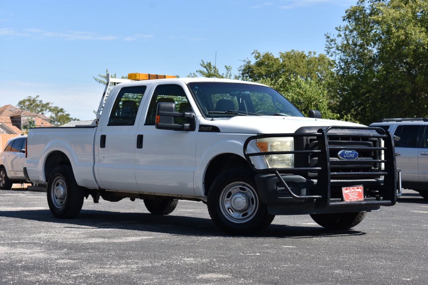 2011 FORD F-250 SD King Ranch Crew Cab 2WD (1FT7W2A63BE) with an 6.2L V8 OHV 16V engine, 6-SPEED AUTOMATIC transmission, located at 420 E. Kingsbury St., Seguin, TX, 78155, (830) 401-0495, 29.581060, -97.961647- Photo#0