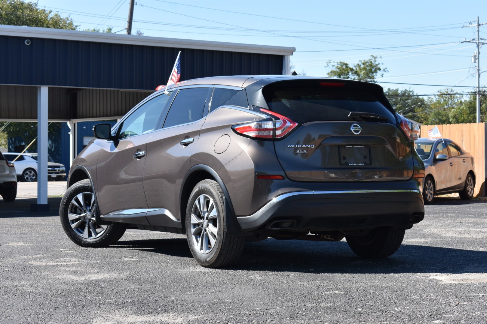 2015 GRAY NISSAN MURANO Platinum FWD (5N1AZ2MGXFN) with an 3.5L V6 DOHC 24V engine, CVT transmission, located at 420 E. Kingsbury St., Seguin, TX, 78155, (830) 401-0495, 29.581060, -97.961647- Photo#2
